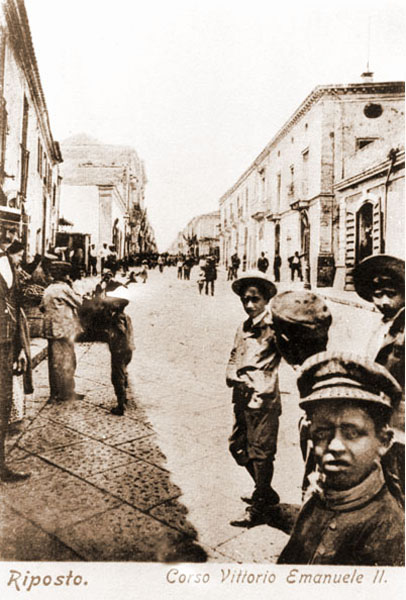 Anno 1900 - Coso Vittorio Emanuele II oggi Corso Italia