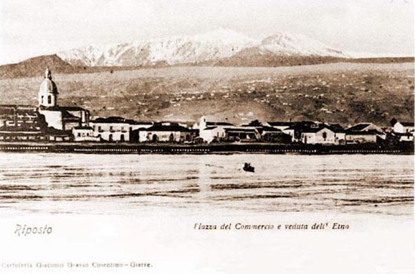 Anno 1900 - Riposto dal mare